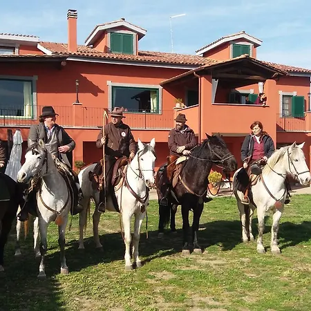 Casale Della Ghiandaia Bed & Breakfast
